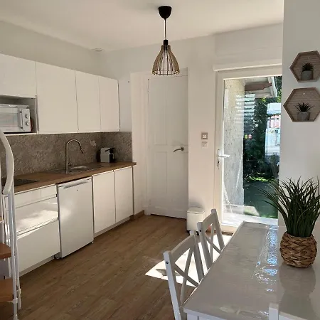 Holiday home Maison De Avec Jardin Valence (Drome)